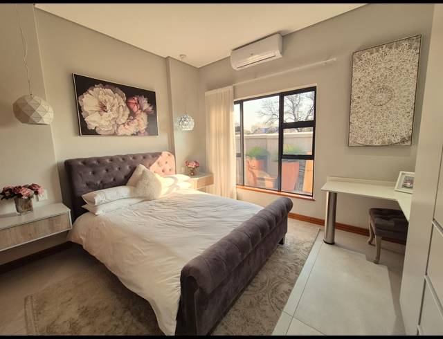 4 BEDROOM HOUSE FOR SALE IN HERON BANKS GOLF ESTATE